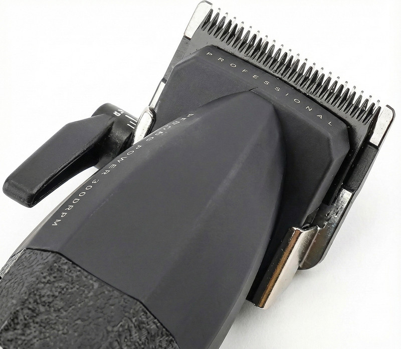 Машинка для стрижки аккумуляторная (6 насадок) Clipper V-640C VGR на beauty-prof.com Фото 2 Машинка для стрижки аккумуляторная (6 насадок) Clipper V-640C VGR Фото 2