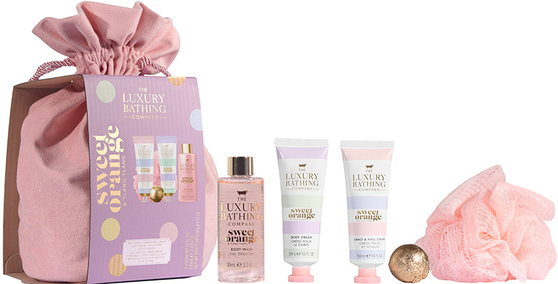 Набір для рук та тіла Weekend Essentials SOY 2025 The Luxury Bathing, (100мл/50мл/50мл/50г) на beauty-prof.com Набір для рук та тіла Weekend Essentials SOY 2025 The Luxury Bathing, (100мл/50мл/50мл/50г)