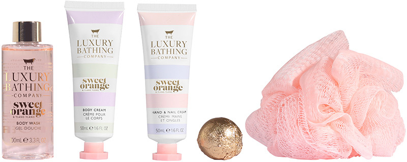 Набір для рук та тіла Weekend Essentials SOY 2025 The Luxury Bathing, (100мл/50мл/50мл/50г) на beauty-prof.com Фото 2 Набір для рук та тіла Weekend Essentials SOY 2025 The Luxury Bathing, (100мл/50мл/50мл/50г) Фото 2